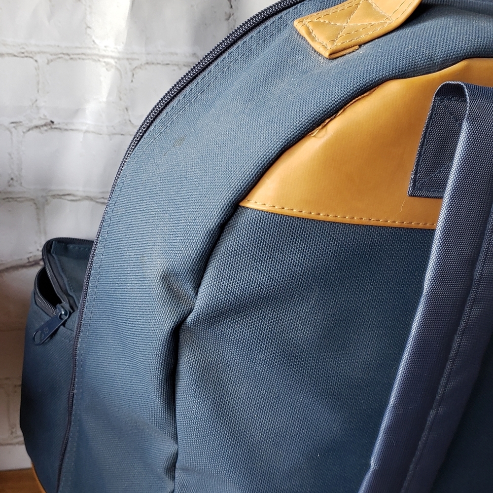 VESTURE Picnic Back Pac - Picture 10 of 13